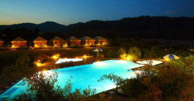best river side resort in jim corbett